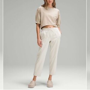 Lululemon Tapered-Leg Mid-Rise 7/8 Pant Luxtreme